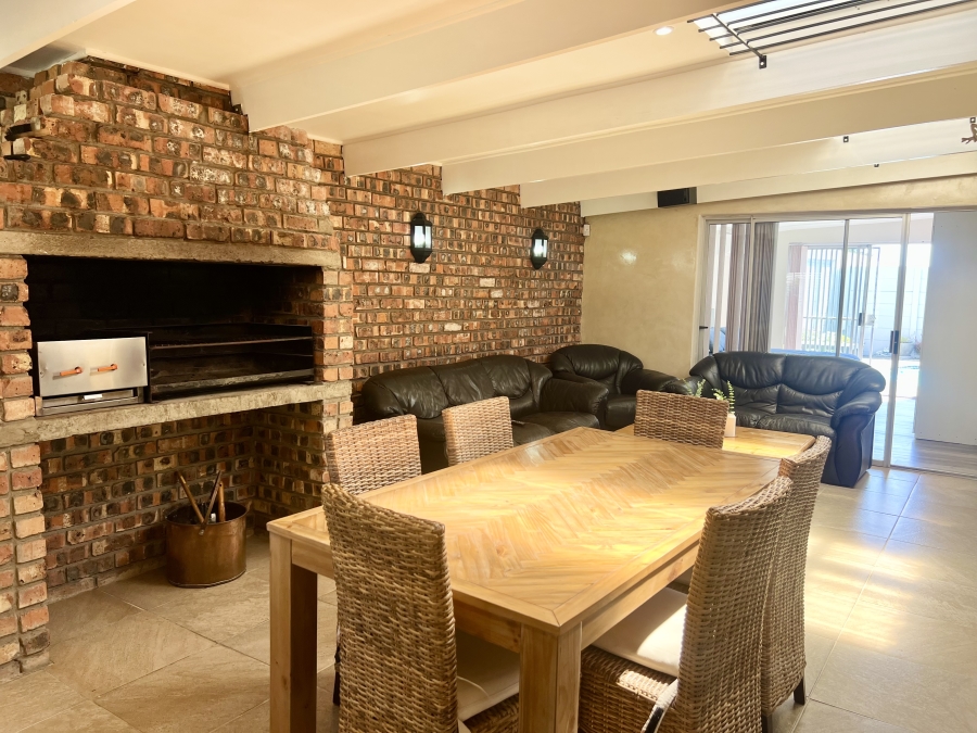 4 Bedroom Property for Sale in Richmond Estate Western Cape